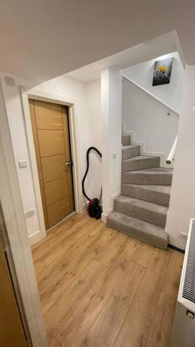 Apartment S-W-4 Лондон Екстер'єр фото